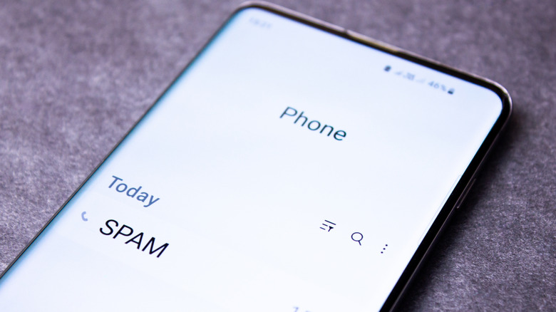 Spam notification on a phone screen