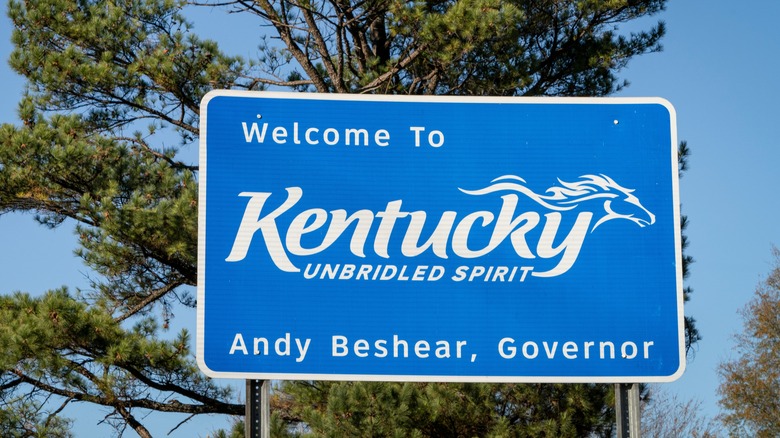 A welcome to Kentucky sign