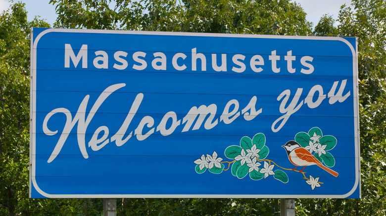 A welcome to Massachusetts sign