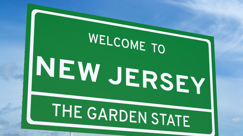 A welcome to New Jersey sign 