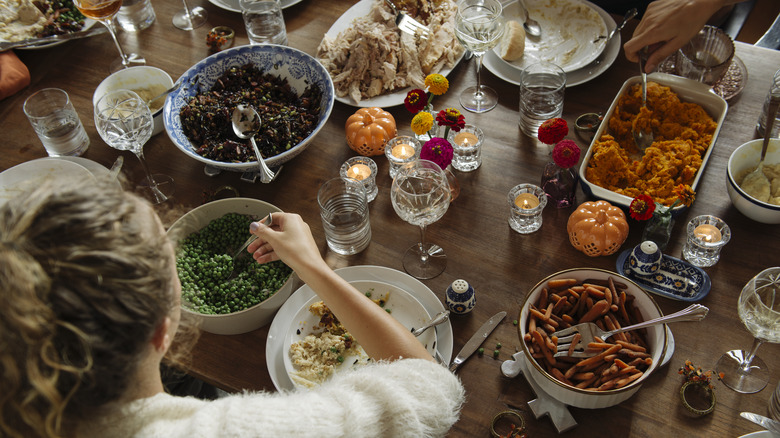 a holiday meal that's comprehensive, but not overbearing