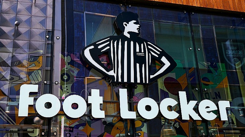 Foot Locker store logo