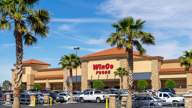 Victorville, California WinCo Foods store and parking lot