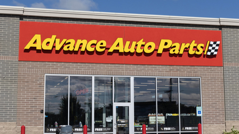 Advance Auto Parts storefront and sign