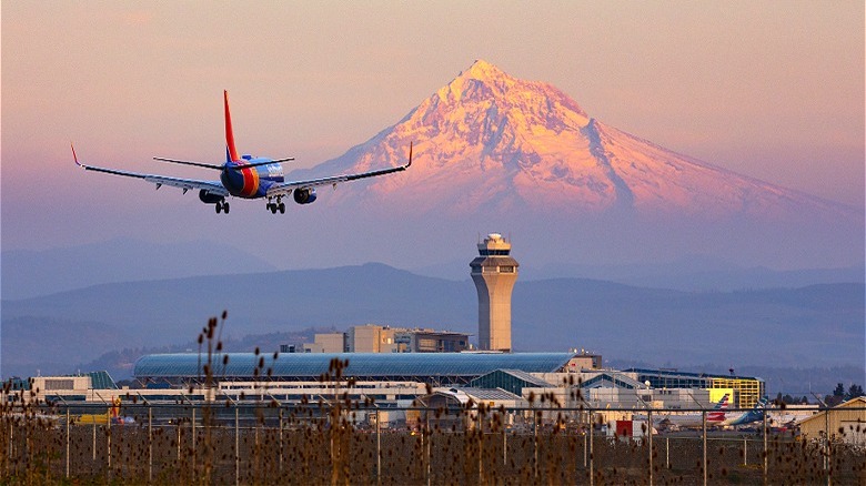 Southwest flight landing in Portland