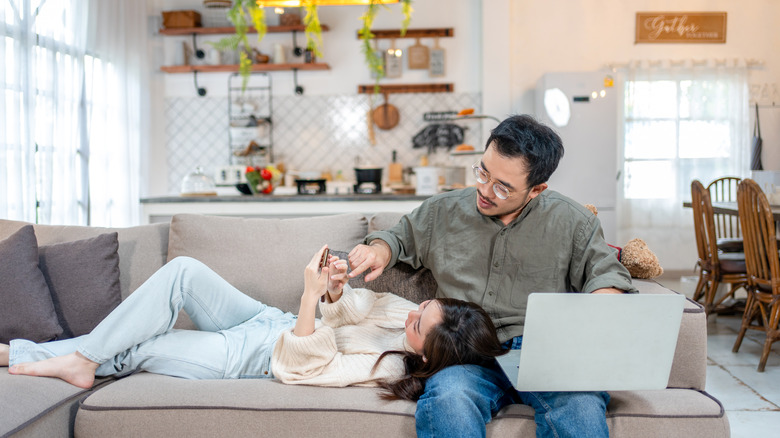 couple buying something online