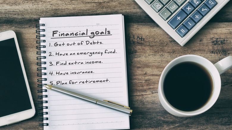 notepad with financial goals