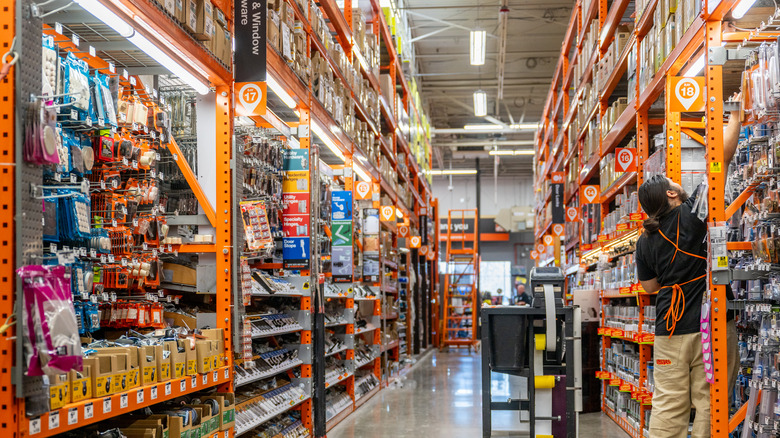 An aisle in a Home Depot