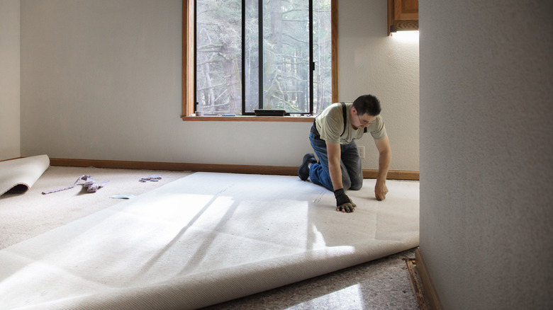 installing carpeting in home