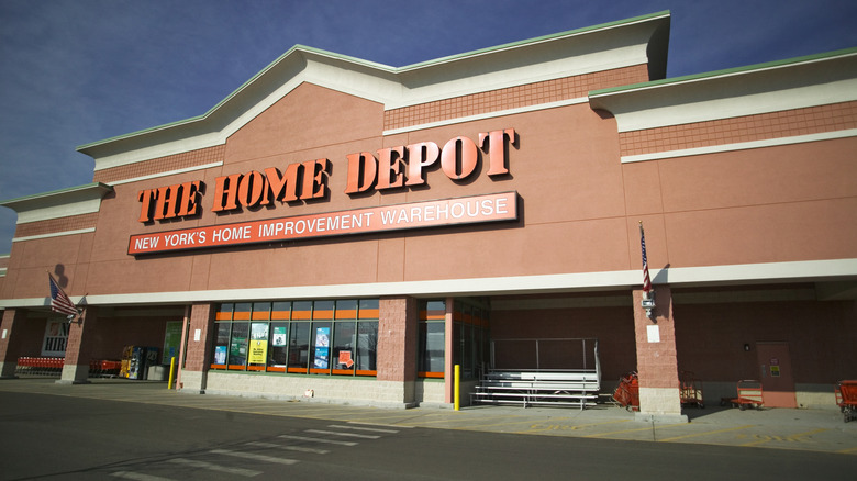 New York location of Home Depot