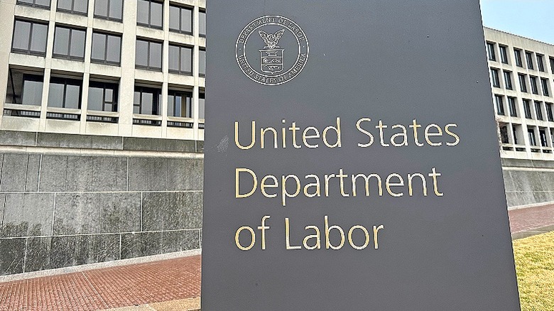 U.S. Department of Labor outside