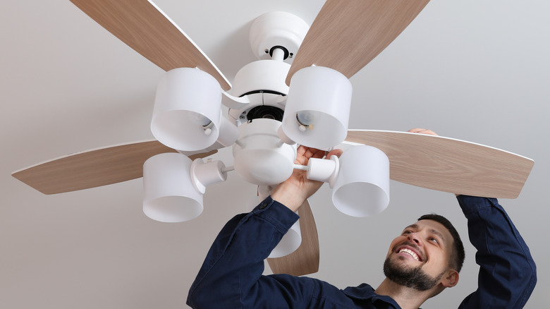 seting a ceiling fan to run backwards