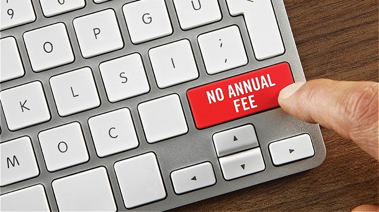 "No Annual Fee" keyboard button