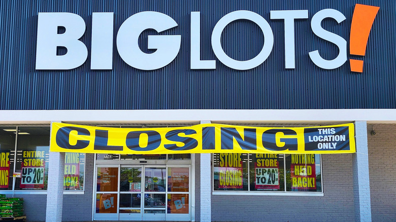 Closing sign outside Big Lots store