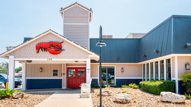 Exterior of Austin, Texas Red Lobster location