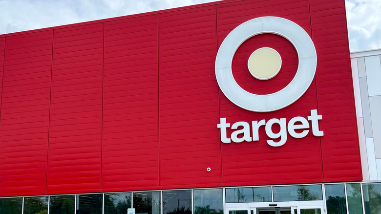 Target storefront in Chicago, IL