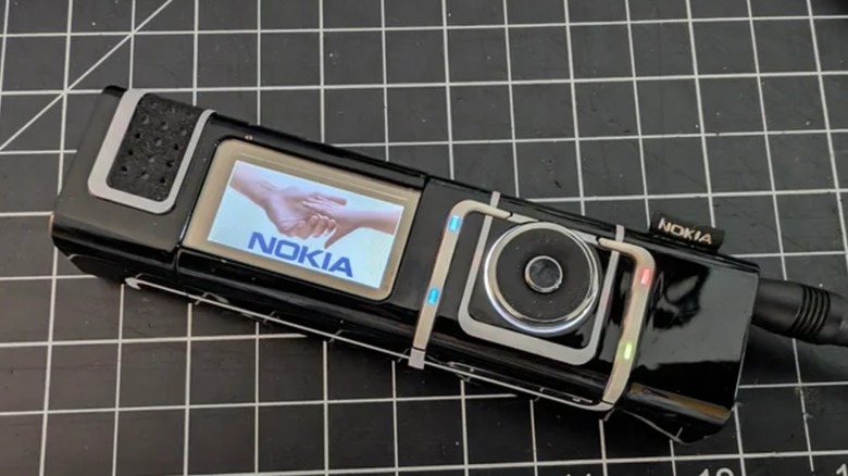 The Nokia 7280