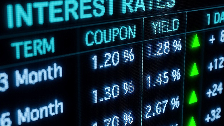 Display showing rising interest rates