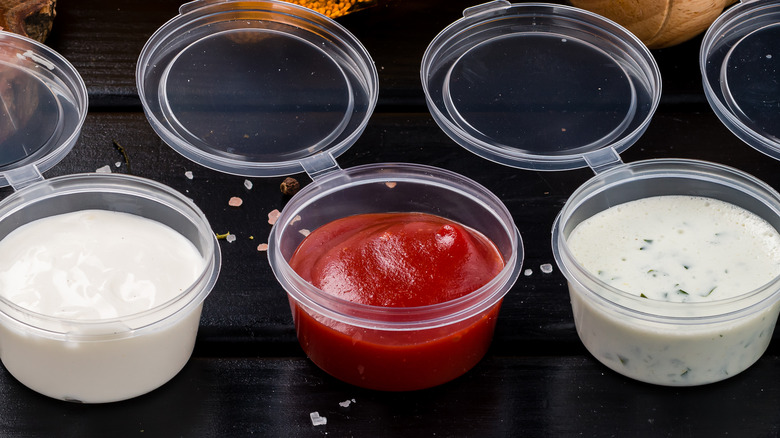 Fast-food condiments in cups