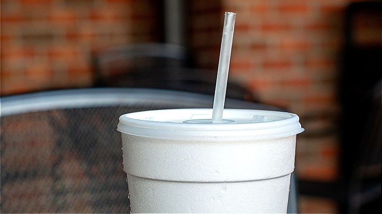 Fast-food drink cup