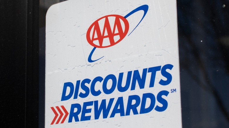 AAA discount signage