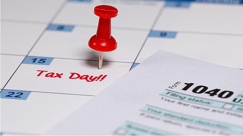 Red pin on "Tax Day!!"